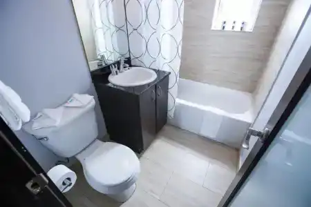Lincoln Arms Suites - 51