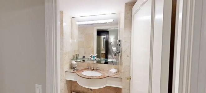 Omni Berkshire Place - 95