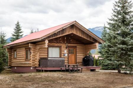 Glacier House & Resort - 21