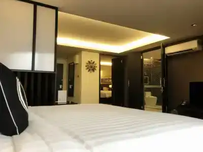 M Roof & Residences - 85