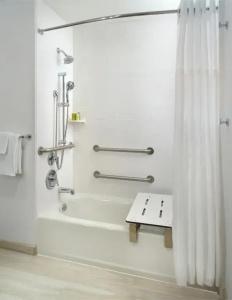 Hilton Garden Inn Atlanta-Buckhead - 33
