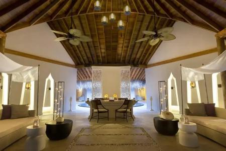 Dusit Thani Maldives - 13