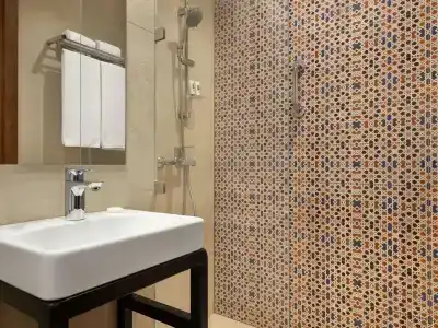 Super 8 by Wyndham Dubai Deira - 30