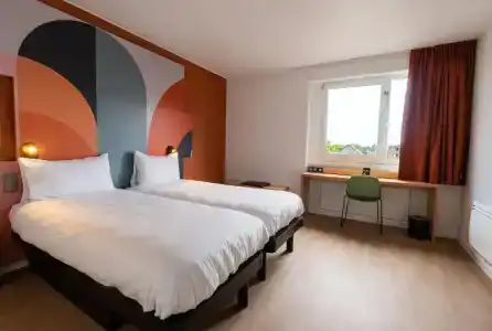 ibis Mons Centre Gare - 5