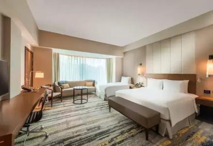 Hilton - 55