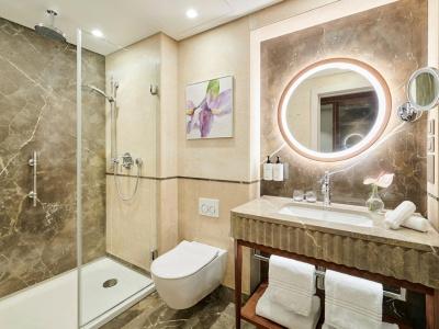 Athenee Palace Hilton Bucharest - 56