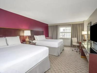 Astor Crowne Plaza New Orleans French Quarter, Corner of Bourbon and Canal - 58