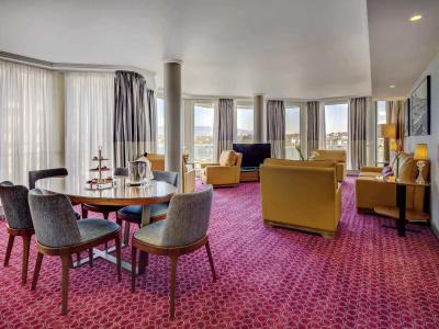 Fairmont Grand Geneva - 62