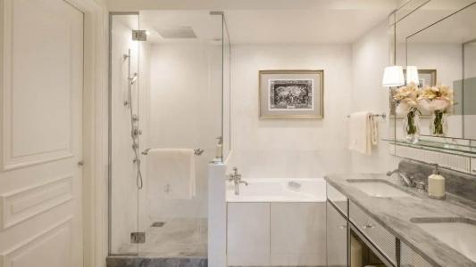 Four Seasons George v Paris - 43