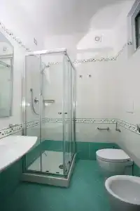 Ferretti - 24