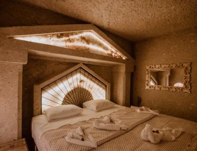Royal Cave - 58