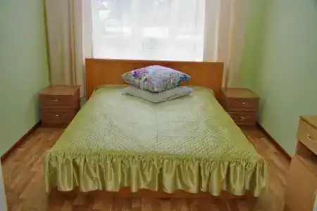 Бор - 4