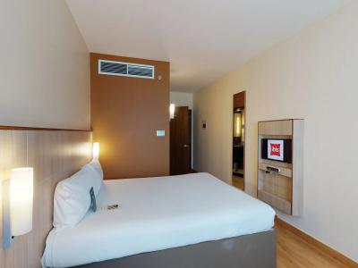 Ibis Al Barsha - 32