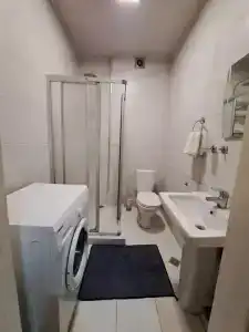 Karvi Hostel & Suites - 17