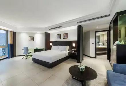 DoubleTree by Hilton Aqaba - 54