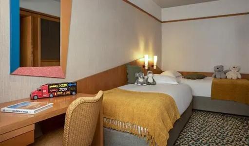Dan Eilat - 57