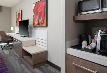 Hilton Garden Inn Charlotte Waverly - 73