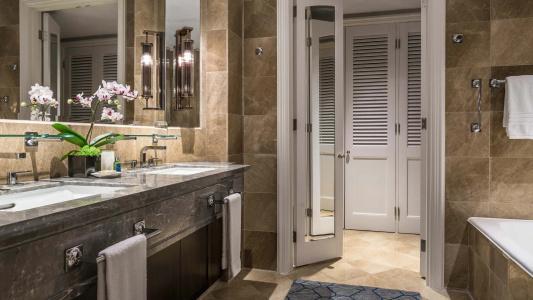 Four Seasons Singapore (SG Clean, Staycation Approved) - 49