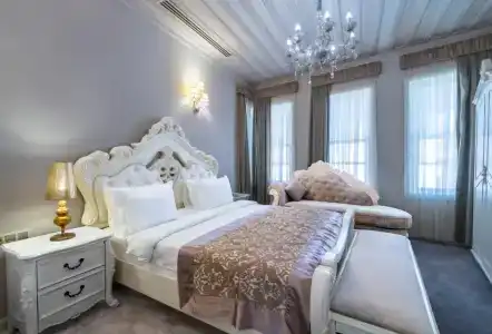 Elegance East - 50