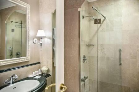 Rome Marriott Grand Flora - 31