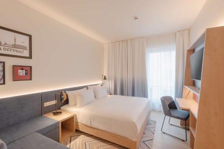Hampton By Hilton Munich City North - 43