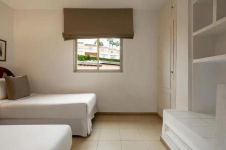 Ramada & Suites by Wyndham Costa del Sol Fuengirola - 188
