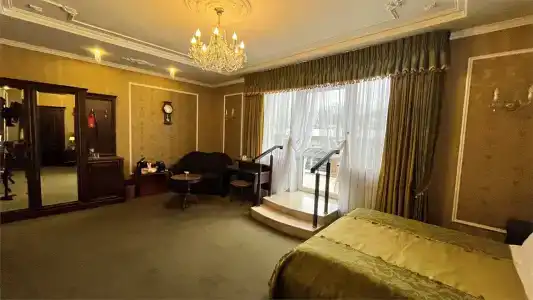 Замковый - 69
