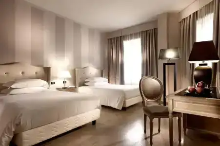 c-hotels Ambasciatori - 8