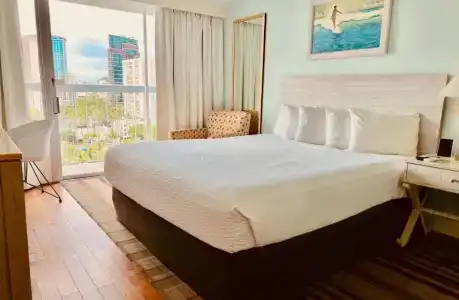 LaCroix Waikiki - 49