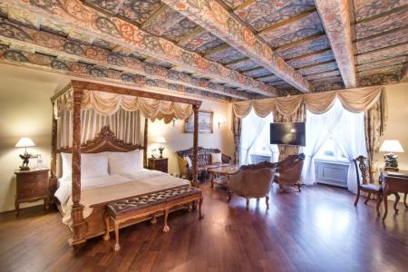 Iron Gate & Suites - 61