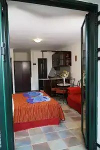Vasilaras - 81