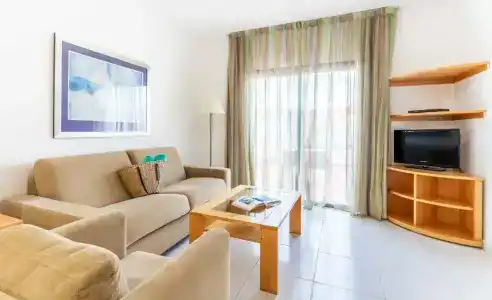 Hollywood Mirage - Excels & Resorts - 44