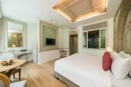 Salil Sukhumvit Soi 11 - 36