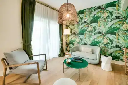The Savoy & Beach Club - 24