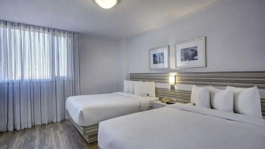 Town Inn Suites - 73