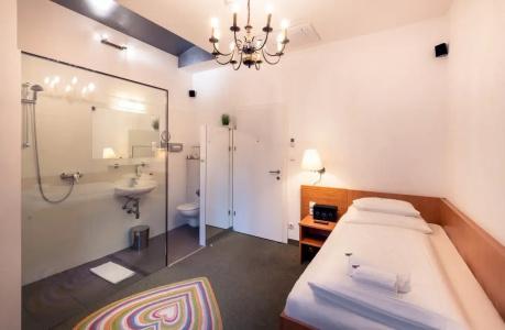 Boutique Donauwalzer - 60