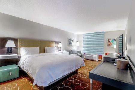 Hampton Inn Tropicana Las Vegas - 74