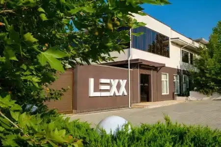 Lexx - 0