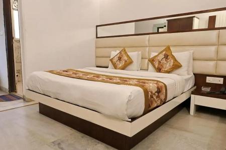 Hindustan- by Backpackers Heaven - 100