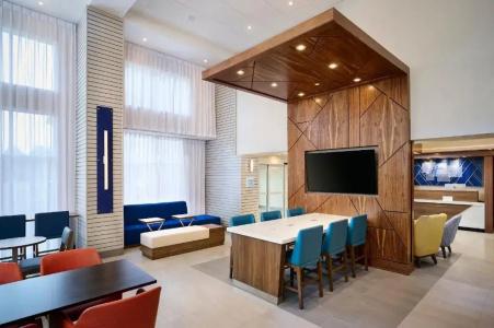 Kitchener Inn & Suites - 11