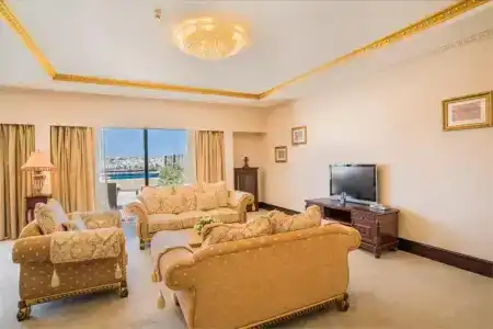 Grand Excelsior - 96