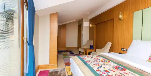 Obelisk & Suites - 29