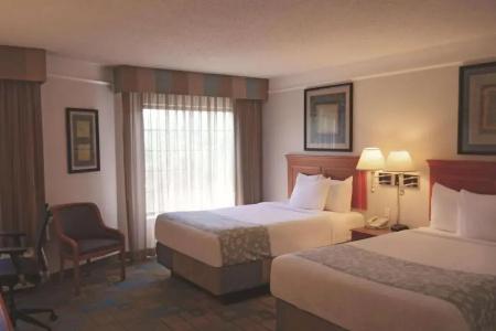 La Quinta Inn by Wyndham Austin Oltorf - 21