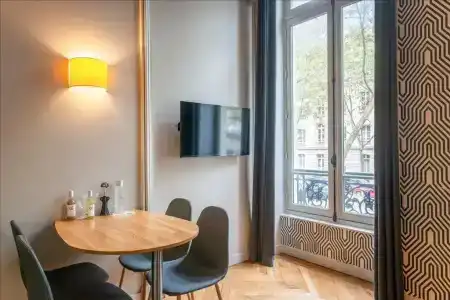 Suites & Hôtel Helzear Champs-Elysées - 54