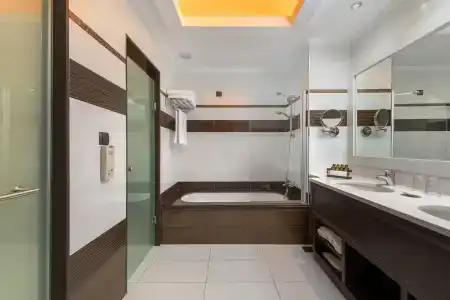 La Marquise Luxury Resort Complex - 58