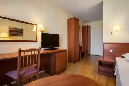 Murmansk Hotel - 103