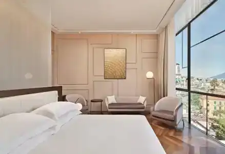 The Britannique Naples, Curio Collection By Hilton - 64