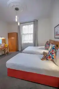 Queensway, Sure Collection by Best Western - 7