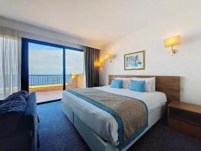 Golden Tulip Vivaldi - 72