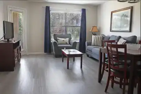 Parc Corniche Condominium Suites - 67